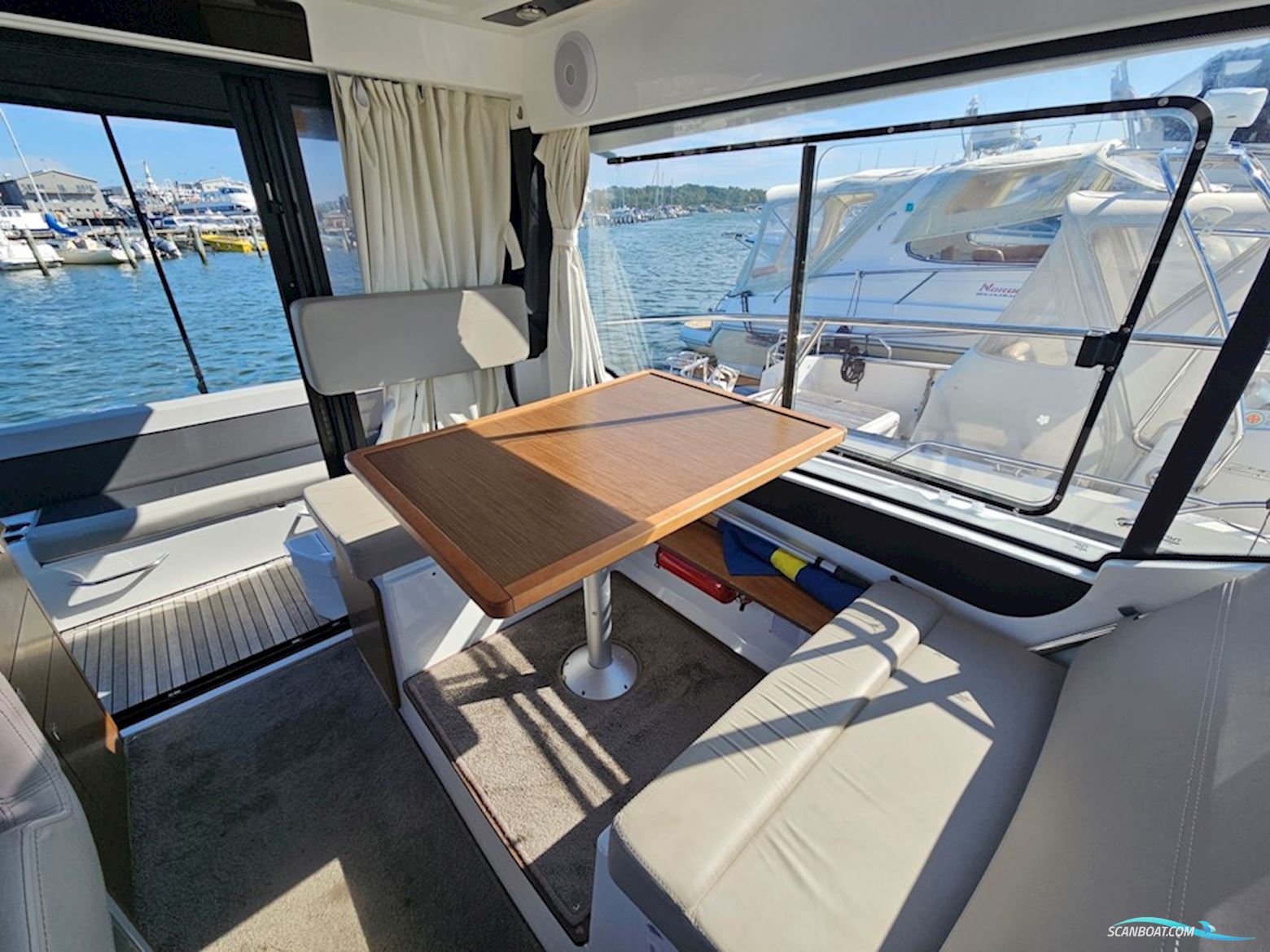Jeanneau Merry Fisher 895