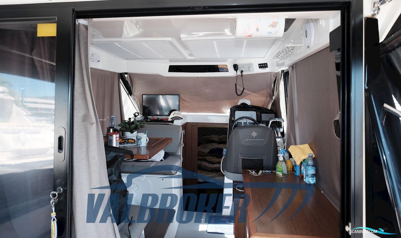 Jeanneau Merry Fisher 895