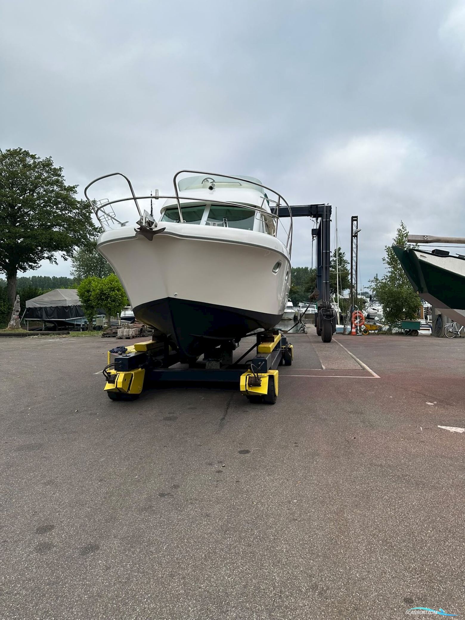 Jeanneau Merry Fisher 9.25 Flybridge