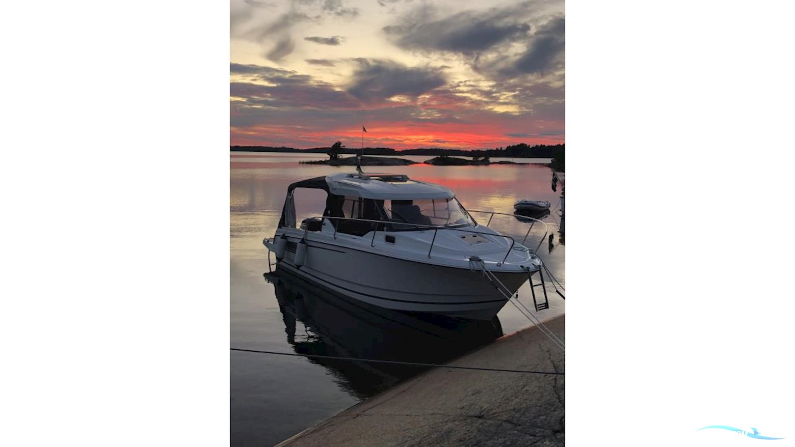 JEANNEAU MOTORBÅT 795 MERRY FISHER CABIN