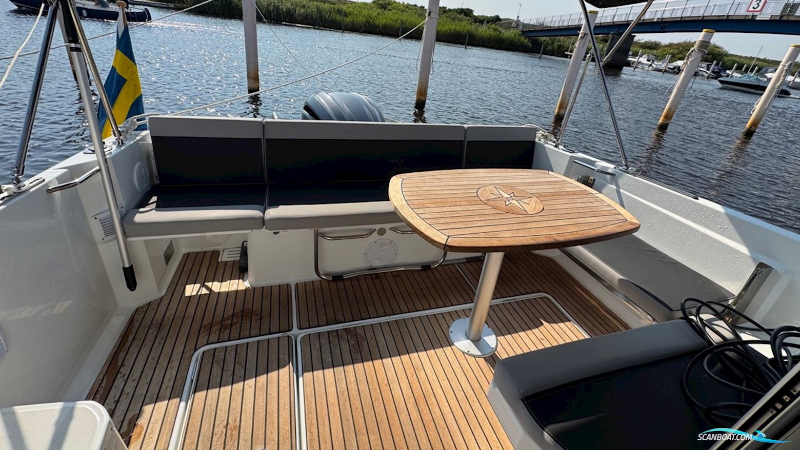 Jeanneau Motorbåt 795 Merry Fisher Cabin
