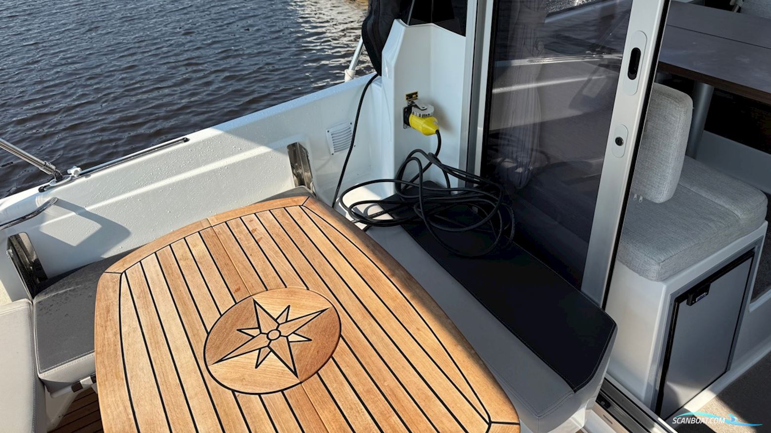 Jeanneau Motorbåt 795 Merry Fisher Cabin