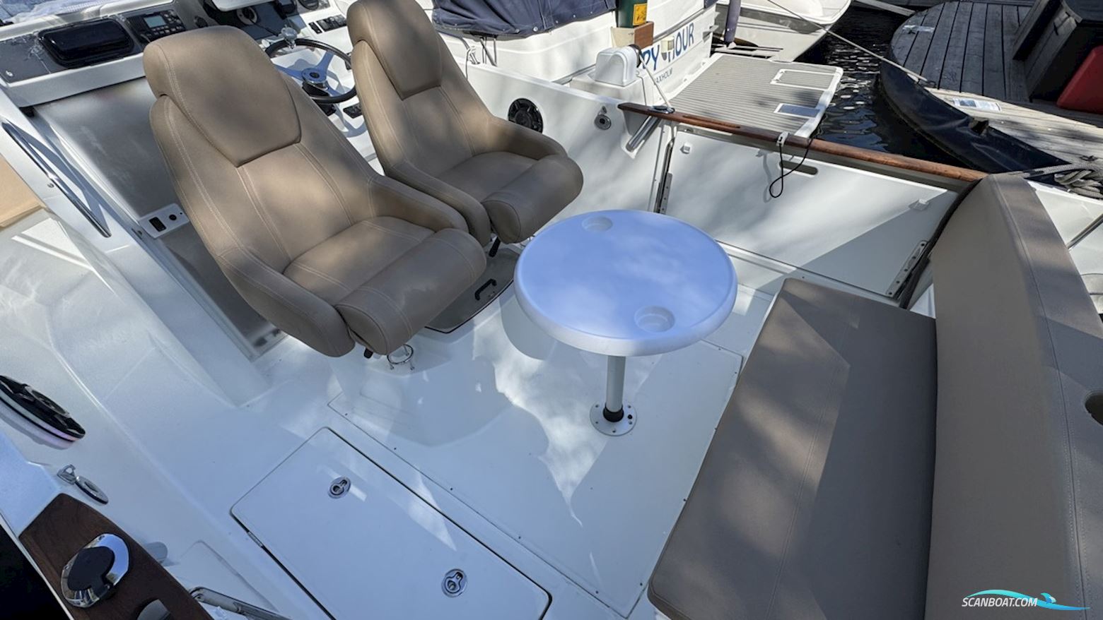Jeanneau Motorbåt Cap Camarat 7.5 CC