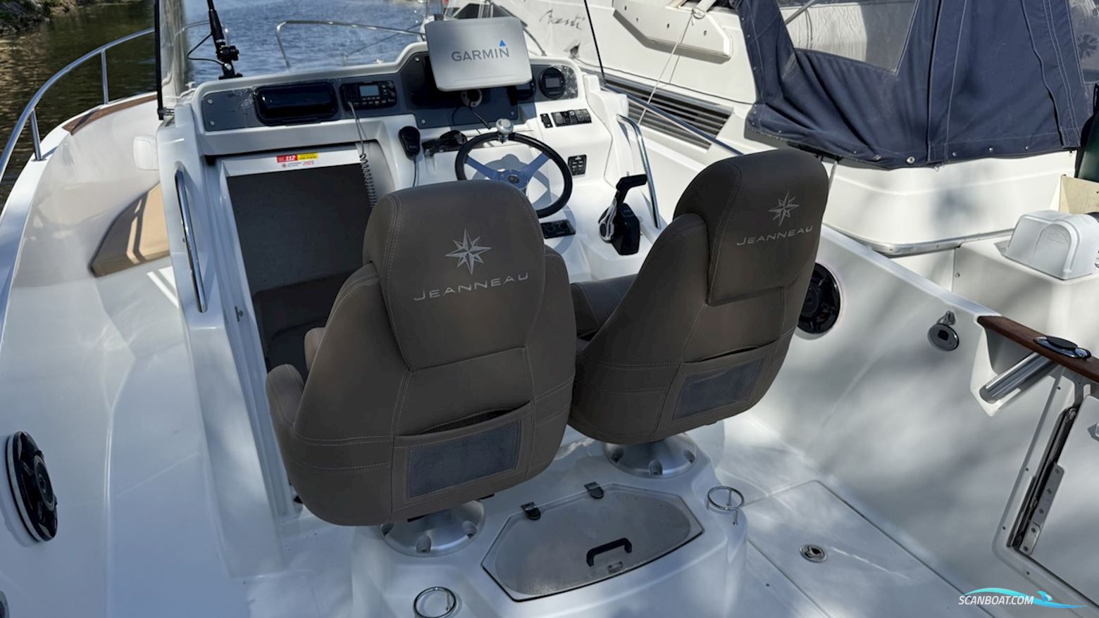 Jeanneau Motorbåt Cap Camarat 7.5 CC
