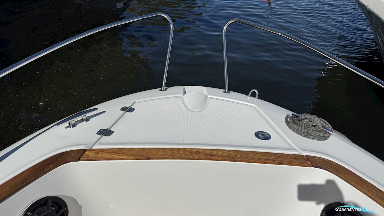 Jeanneau Motorbåt Cap Camarat 7.5 CC