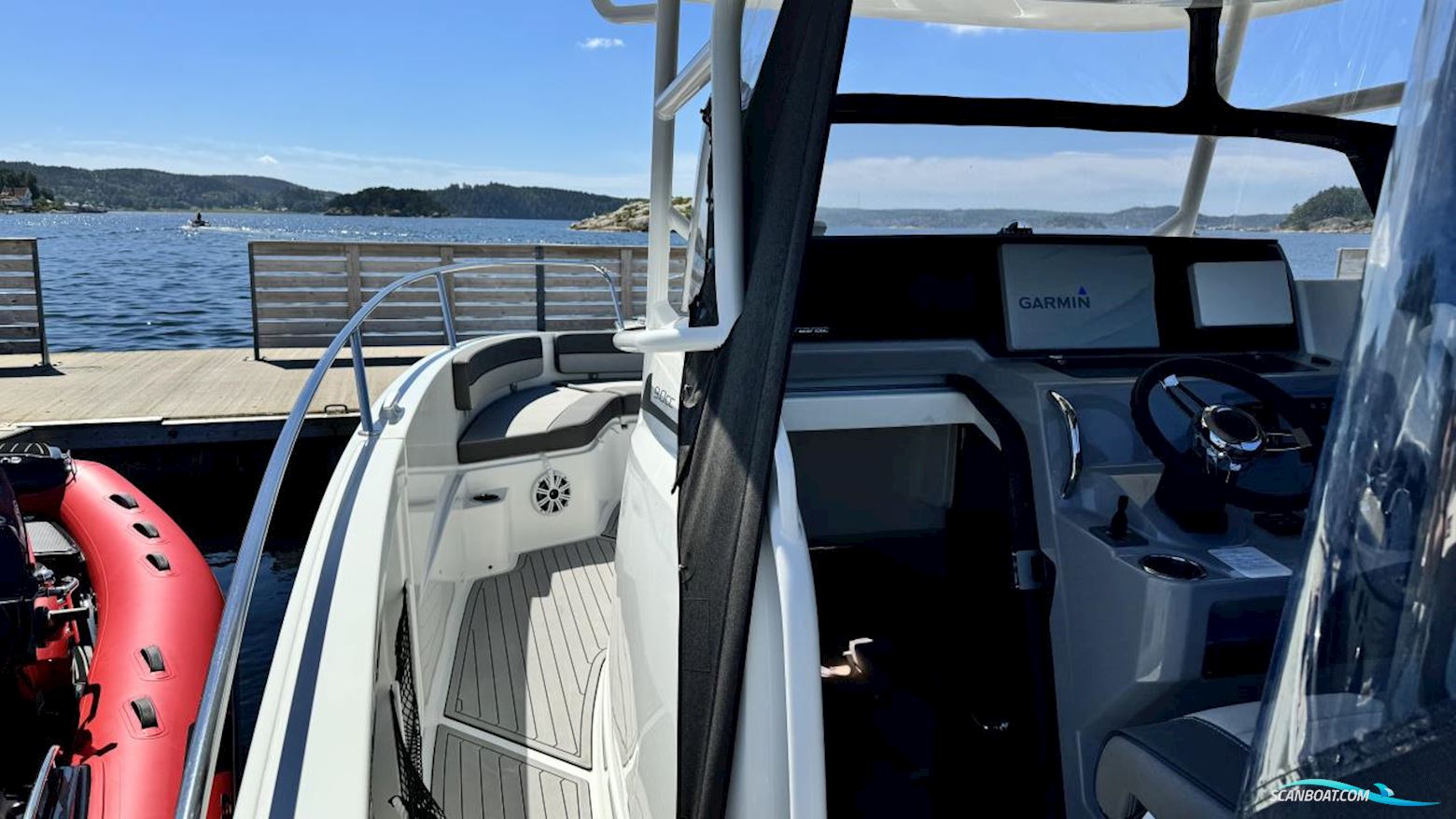 JEANNEAU MOTORBÅT Cap Camarat 9.0 CC