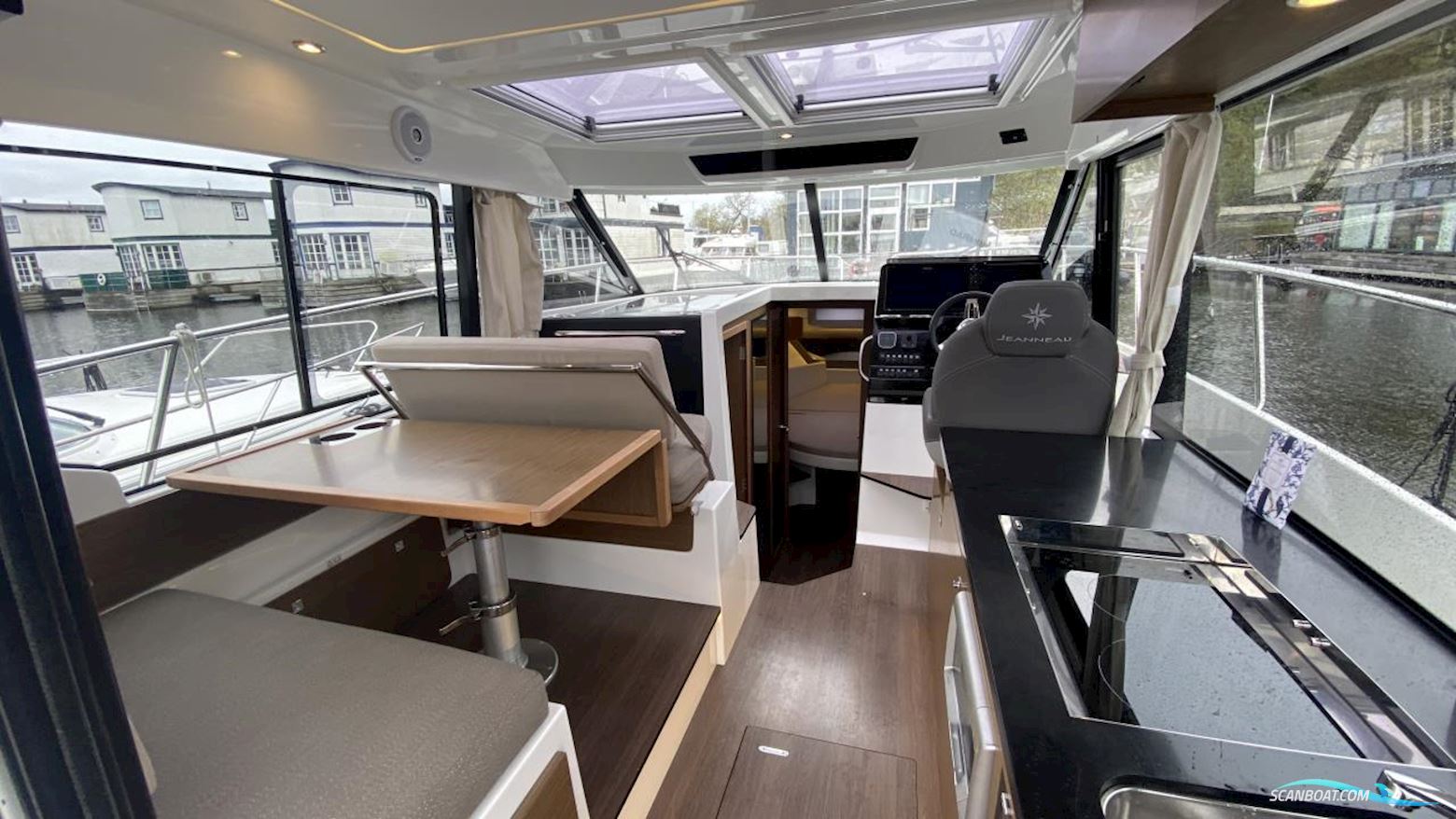 JEANNEAU MOTORBÅT Merry Fisher 1095