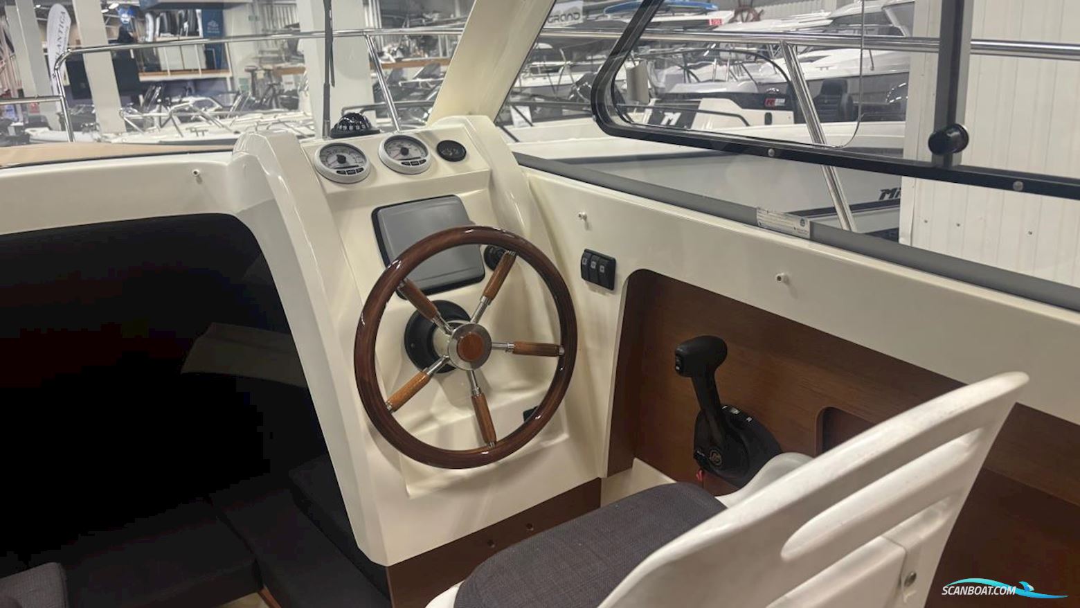 Jeanneau Motorbåt Merry Fisher 645