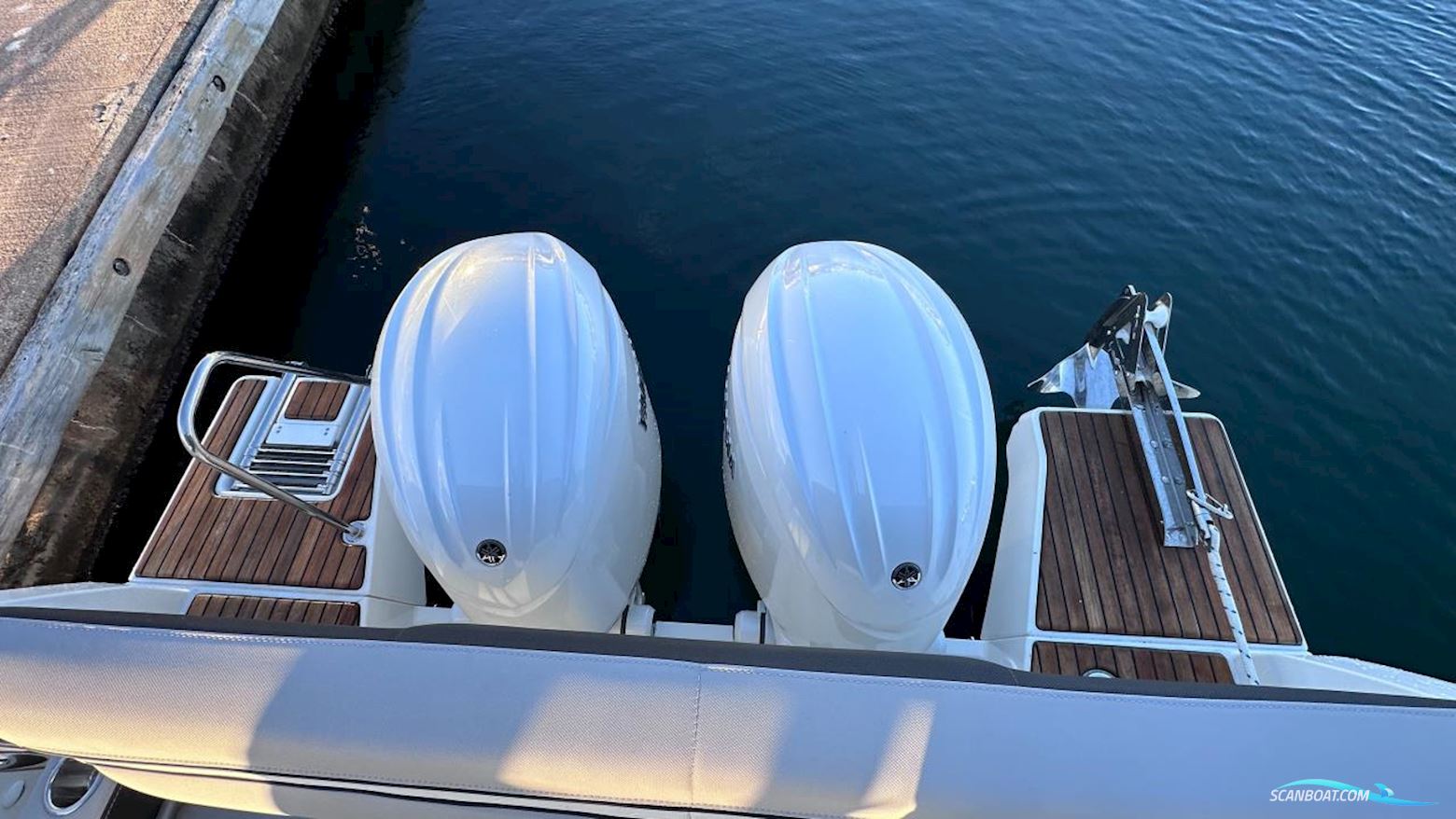 JEANNEAU MOTORBÅT MERRY FISHER 895