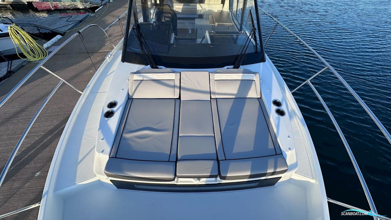 JEANNEAU MOTORBÅT MERRY FISHER 895