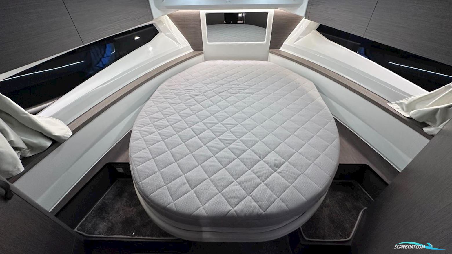 JEANNEAU MOTORBÅT MERRY FISHER 895