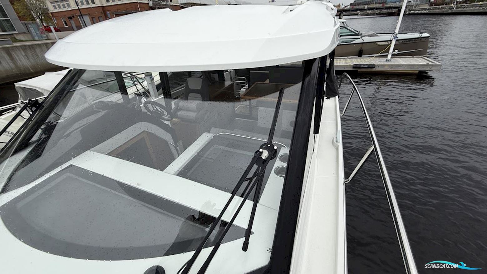 JEANNEAU MOTORBÅT MERRY FISHER 895