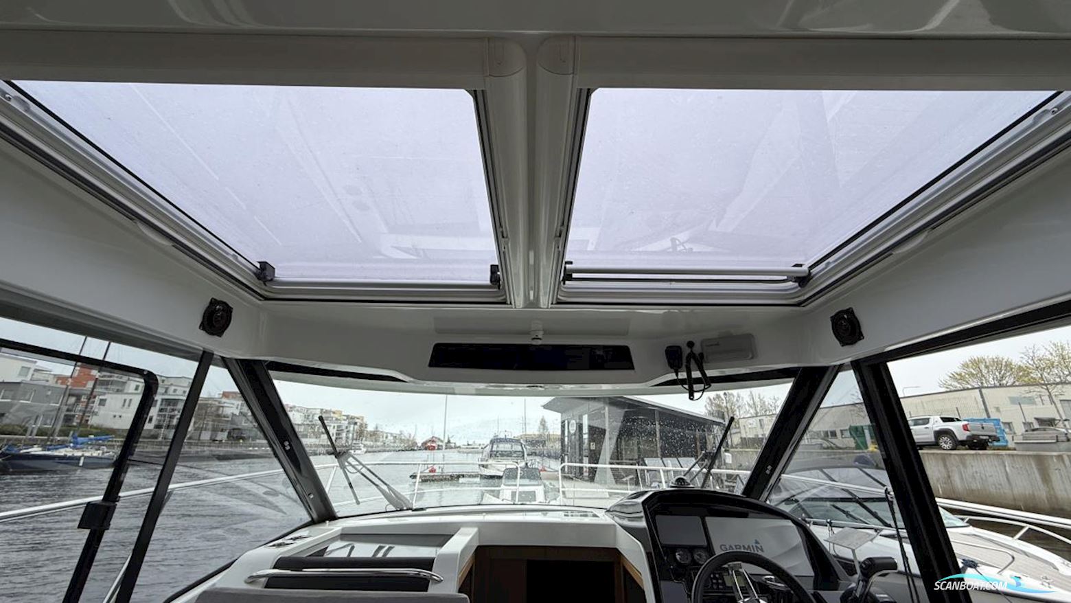 JEANNEAU MOTORBÅT MERRY FISHER 895