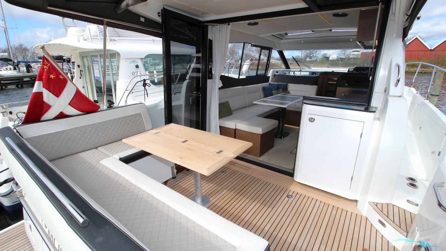 Jeanneau NC 37 
