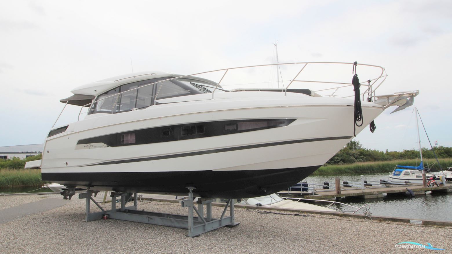 Jeanneau NC 37 