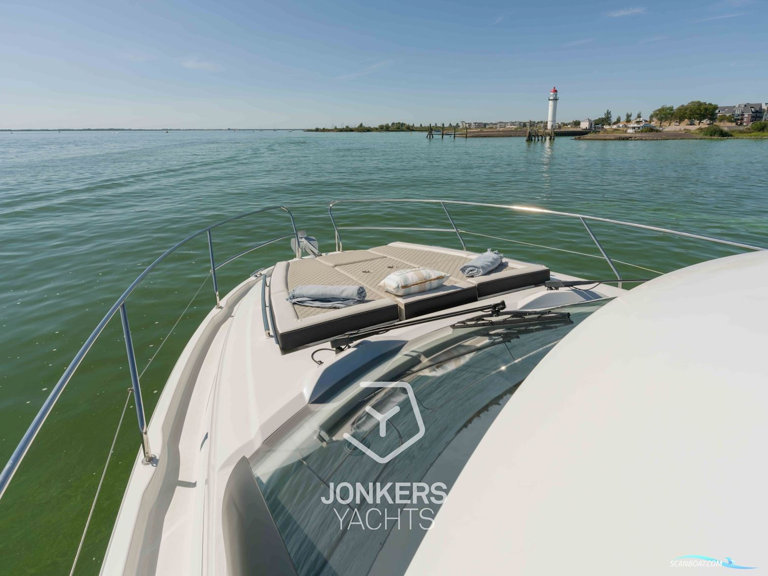 Jeanneau NC 37