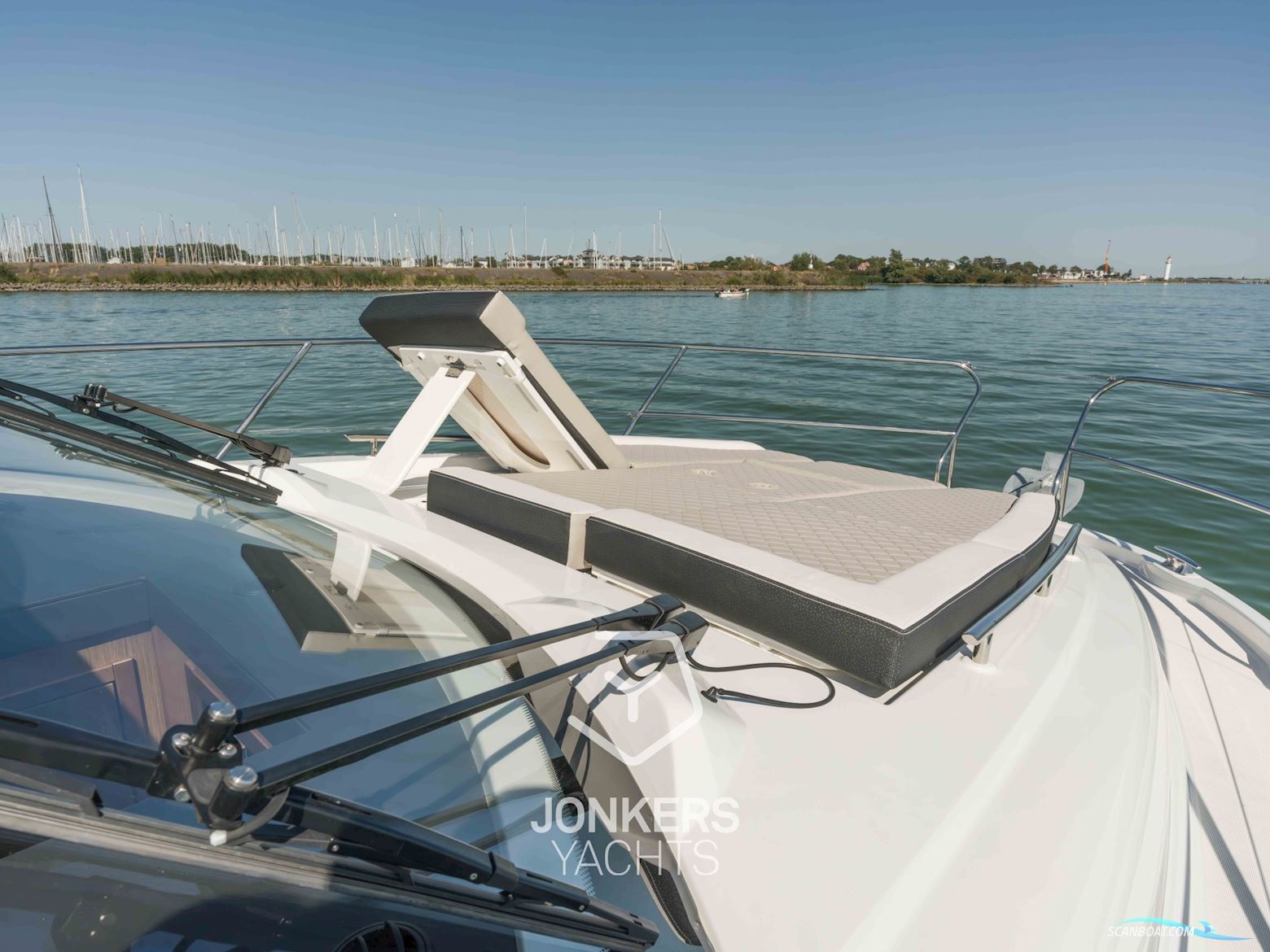 Jeanneau NC 37
