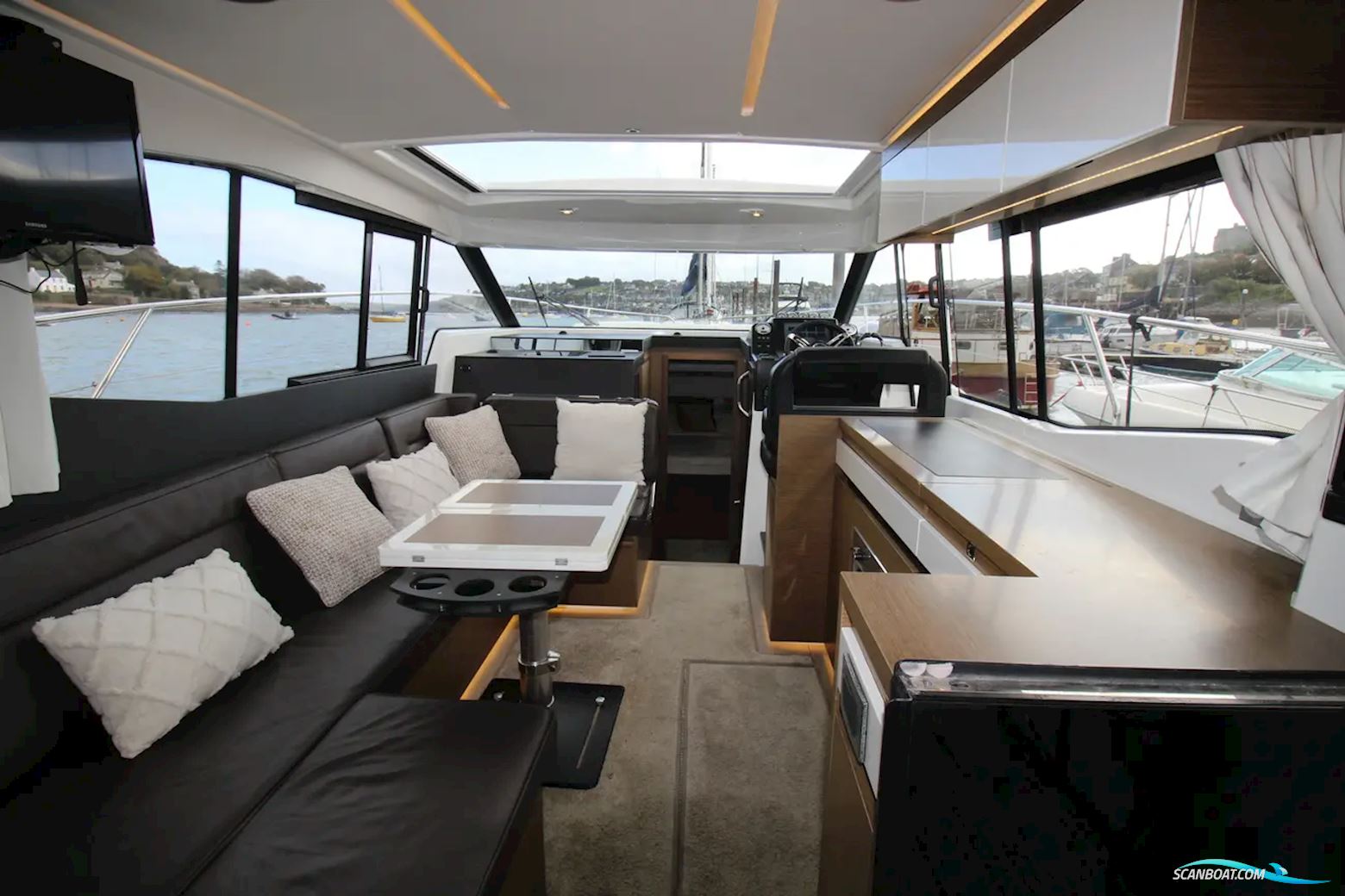 Jeanneau NC 37