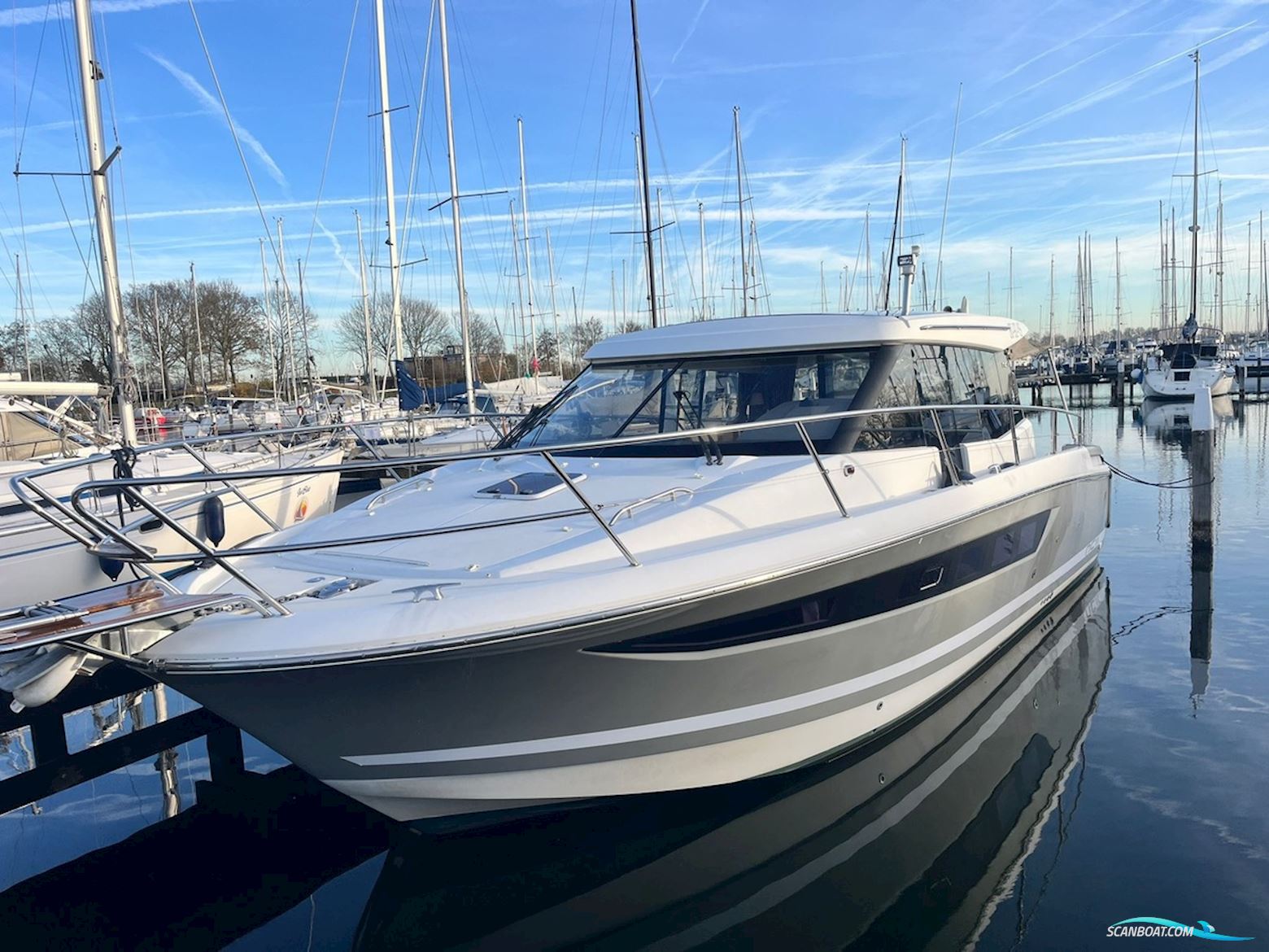 Jeanneau NC11 Motorboot 2013, Niederlande