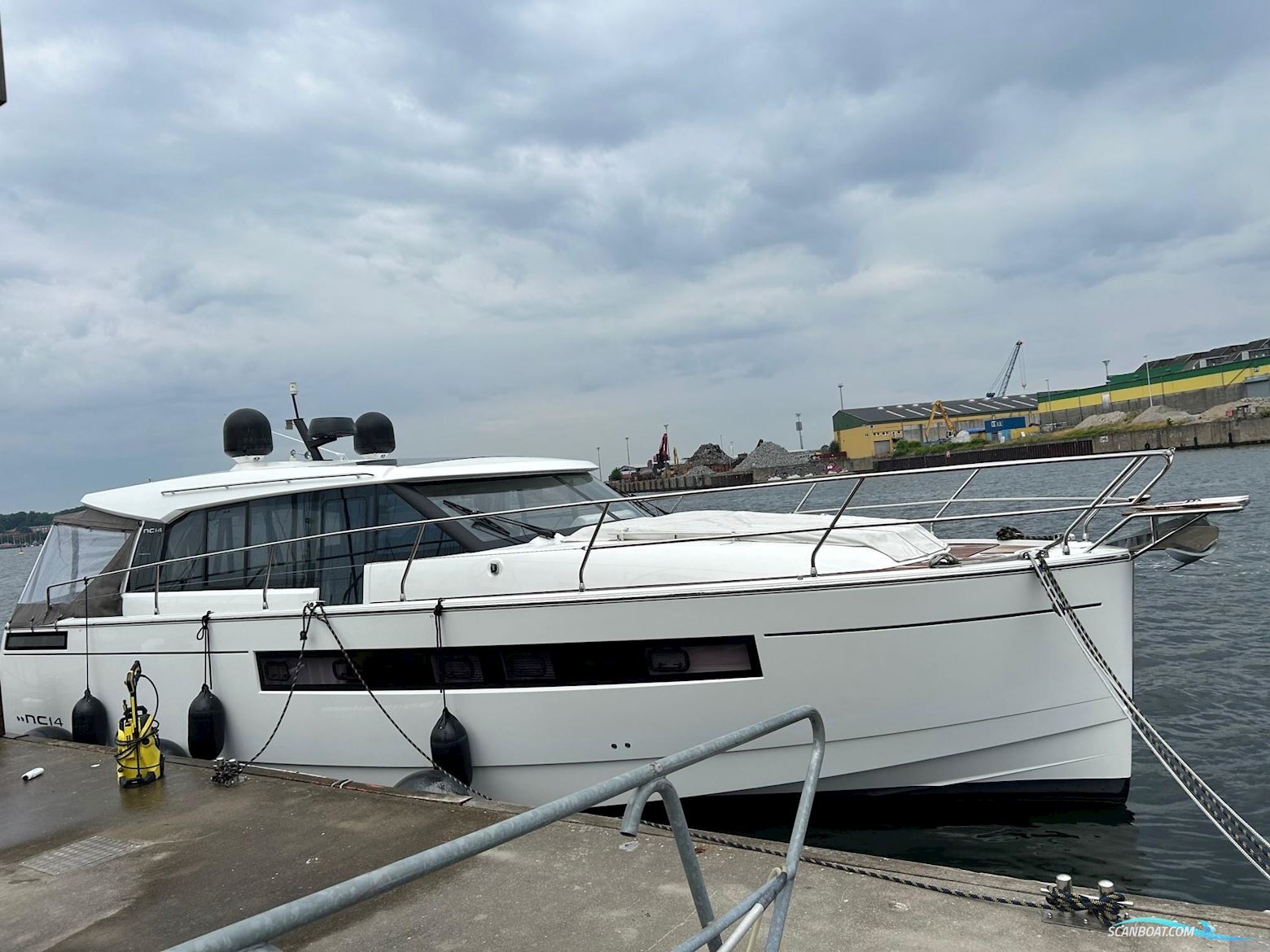 Jeanneau NC14 Motorboot 2020, mit Volvo motor, Deutschland