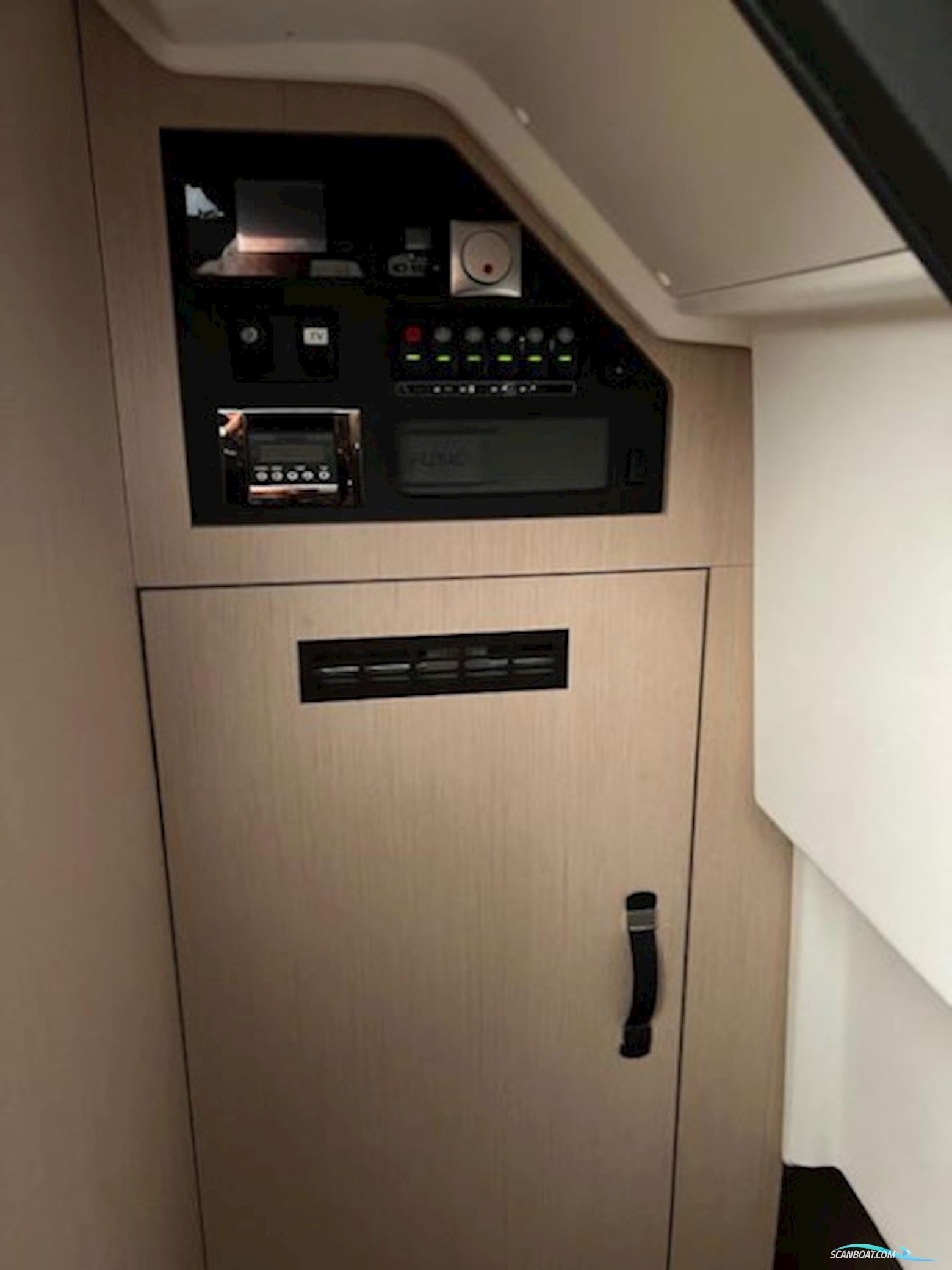 Jeanneau NC37