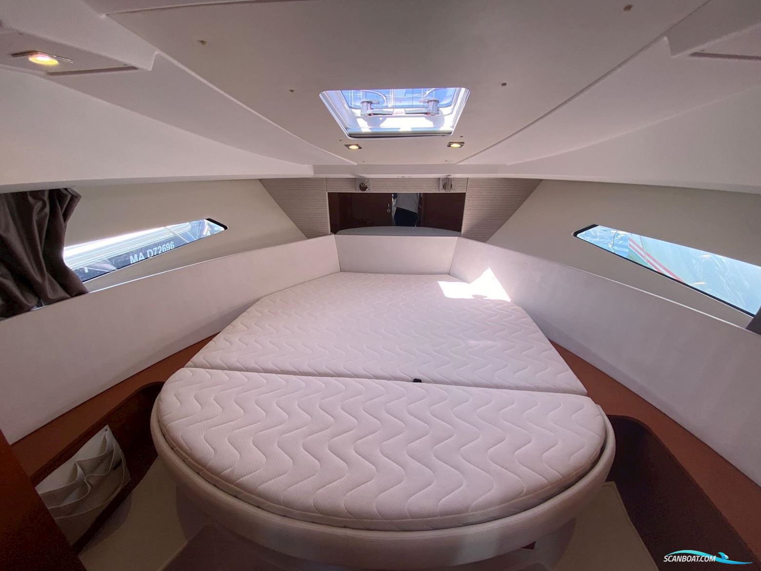 Jeanneau Nc9 Avec Place