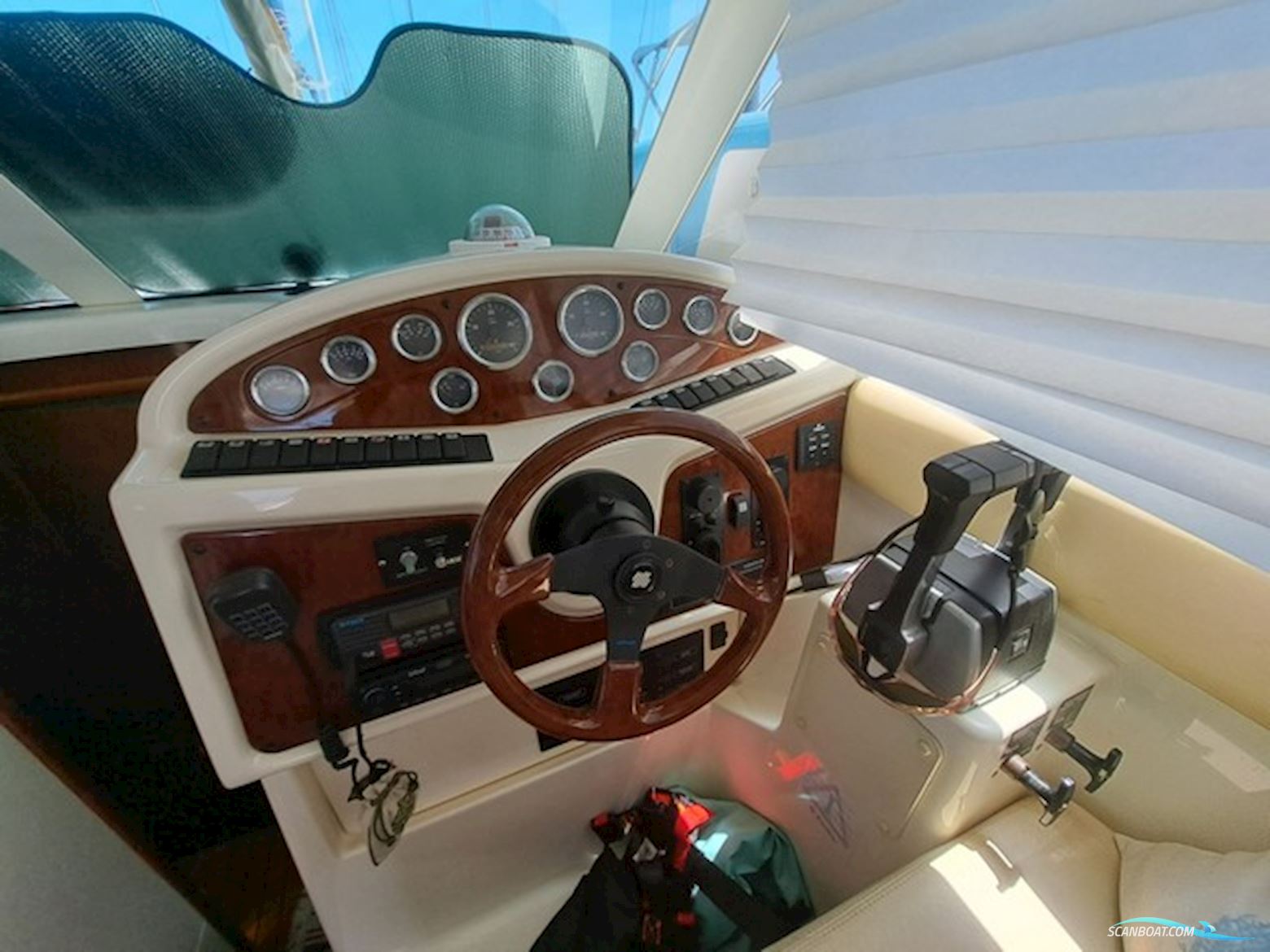 Jeanneau Prestige 32 Fly