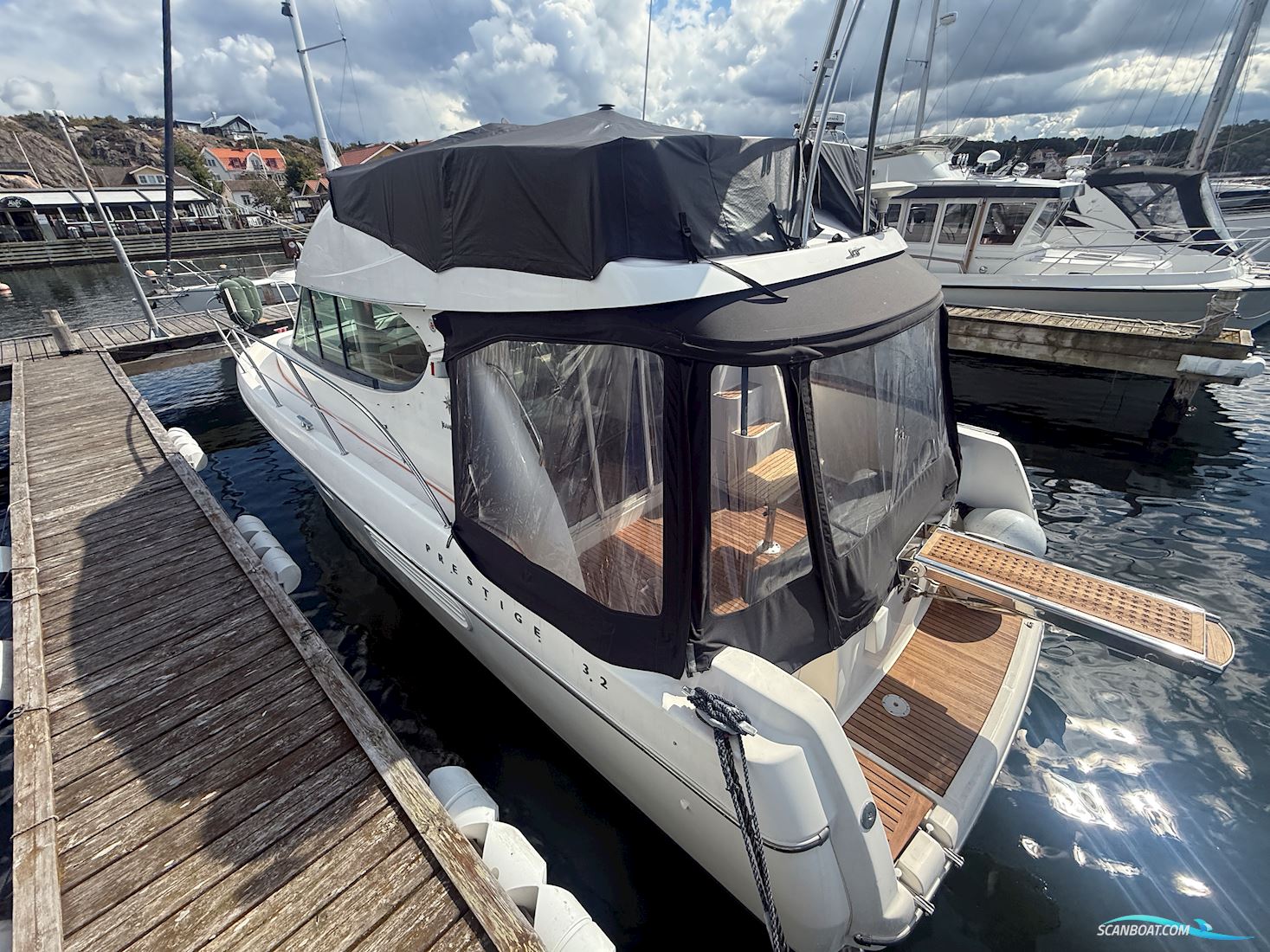 Jeanneau Prestige 32 Fly Motorboot 2003, mit Volvo Penta motor, Sweden