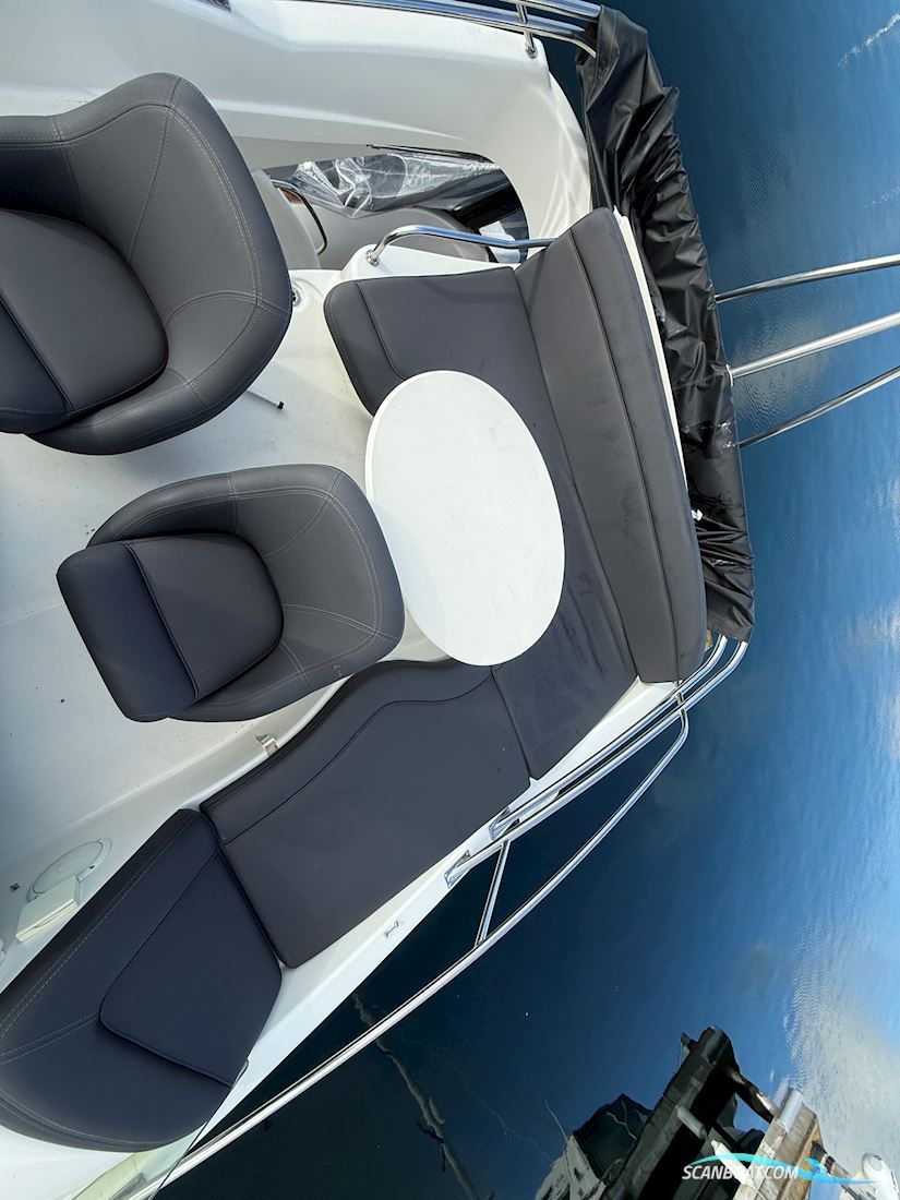 Jeanneau Prestige 32 Fly