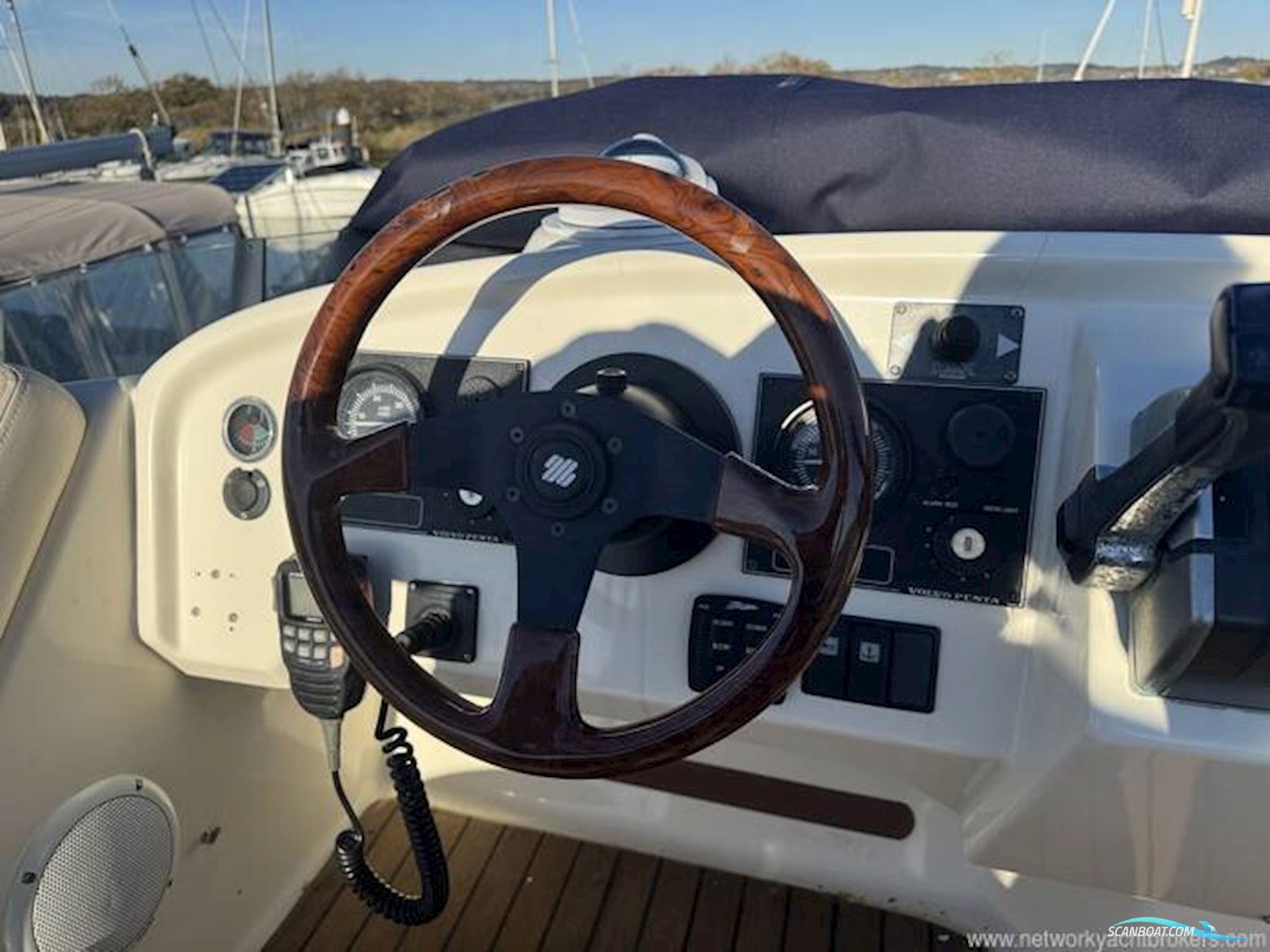 Jeanneau Prestige 32