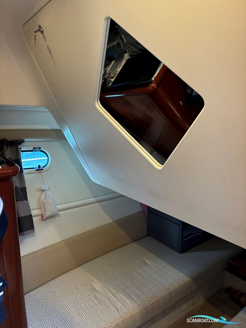 Jeanneau Prestige 36 fly
