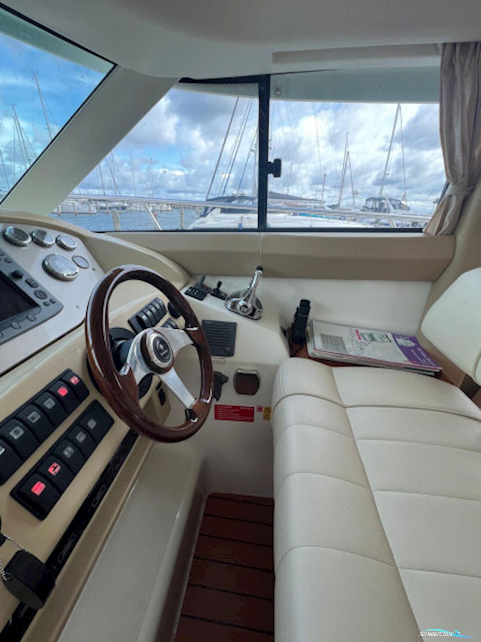 Jeanneau Prestige 42 Fly