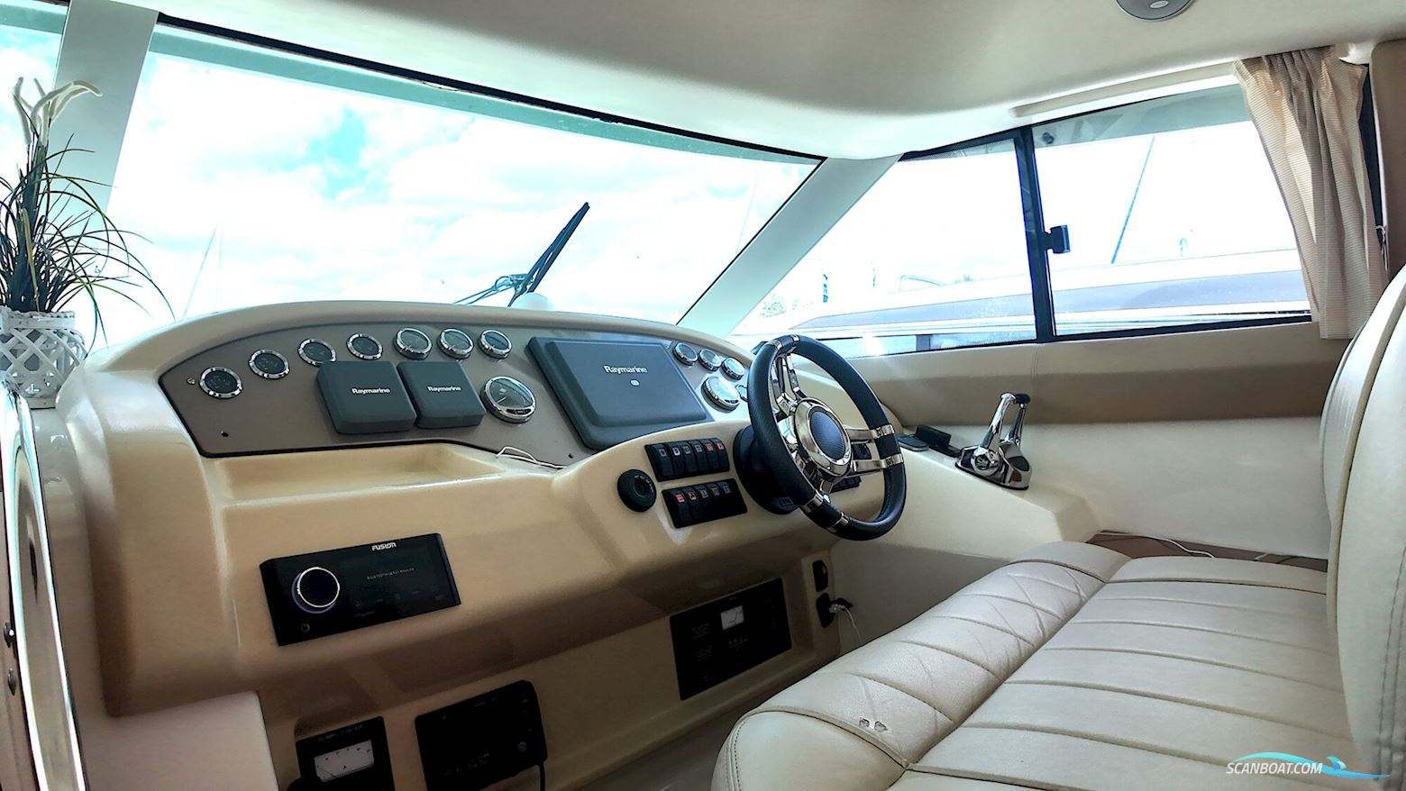 Jeanneau Prestige 42 Flybridge