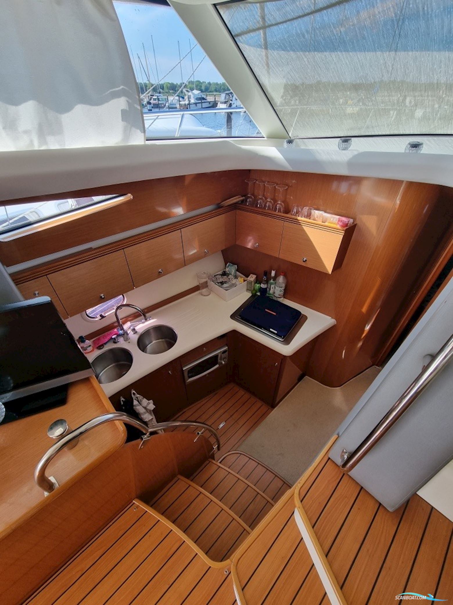 Jeanneau Prestige 42 Flybridge