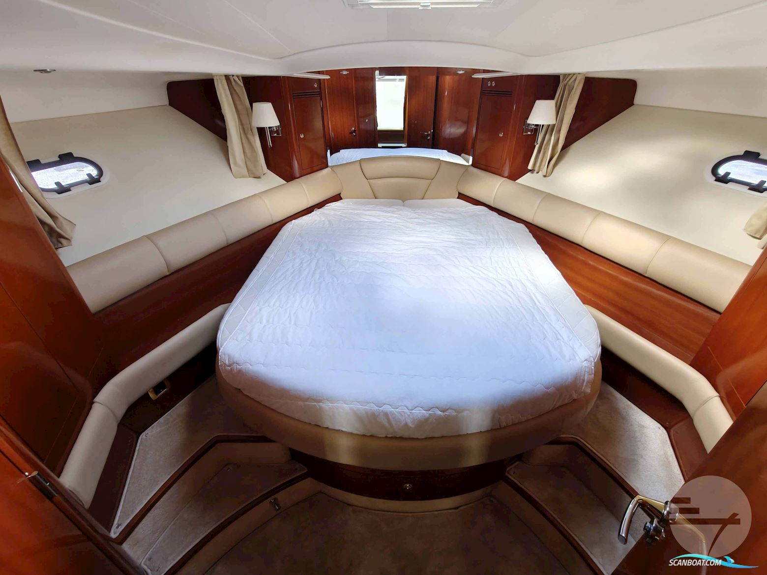 Jeanneau Prestige 46 Flybridge