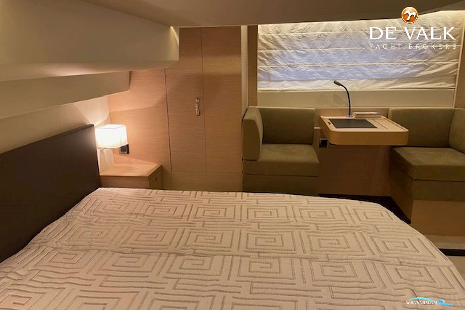 Jeanneau Prestige 50.