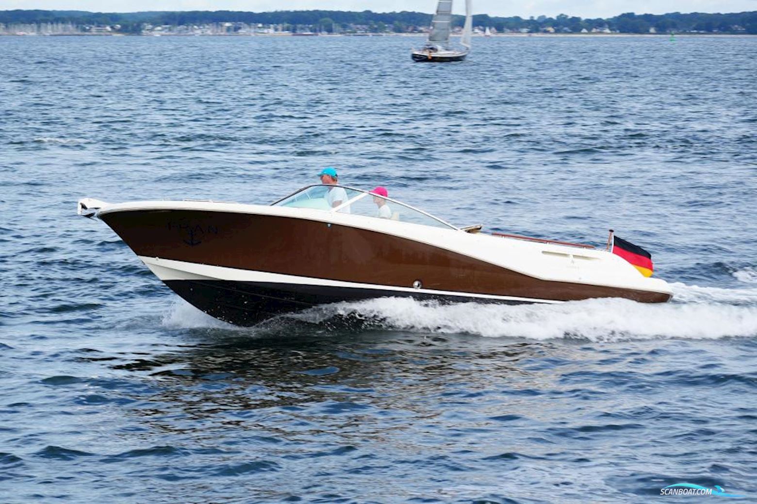 Jeanneau Runabout 755