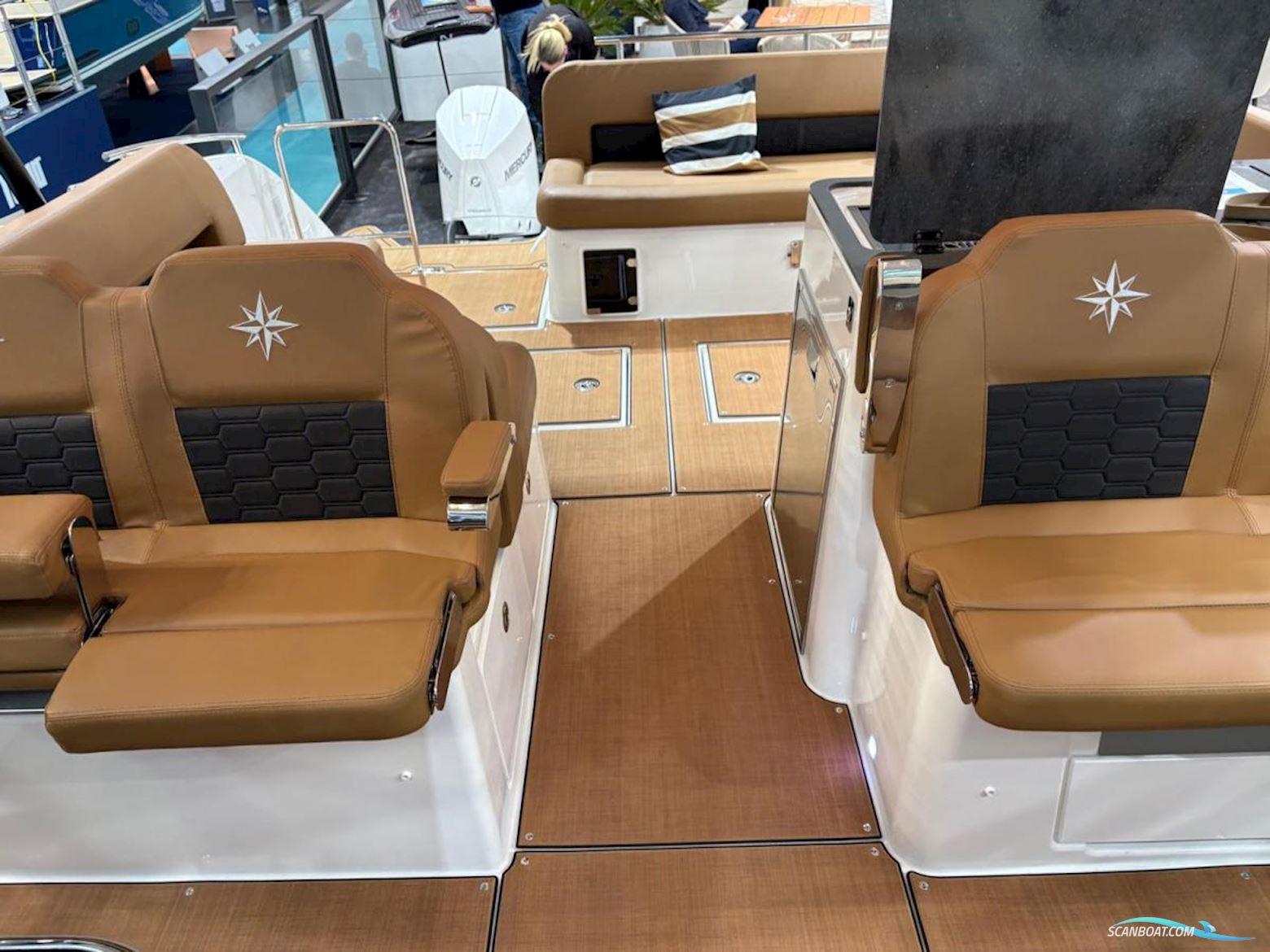 Jeanneau TH33 Twin-Hull