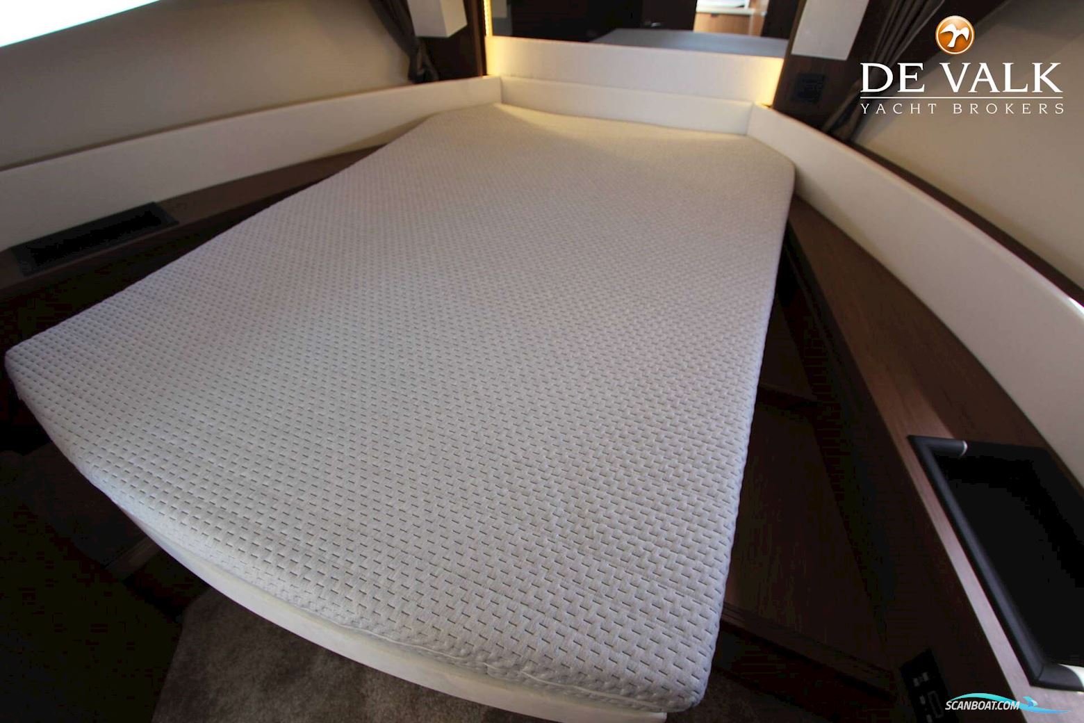 Jeanneau Velasco 37F