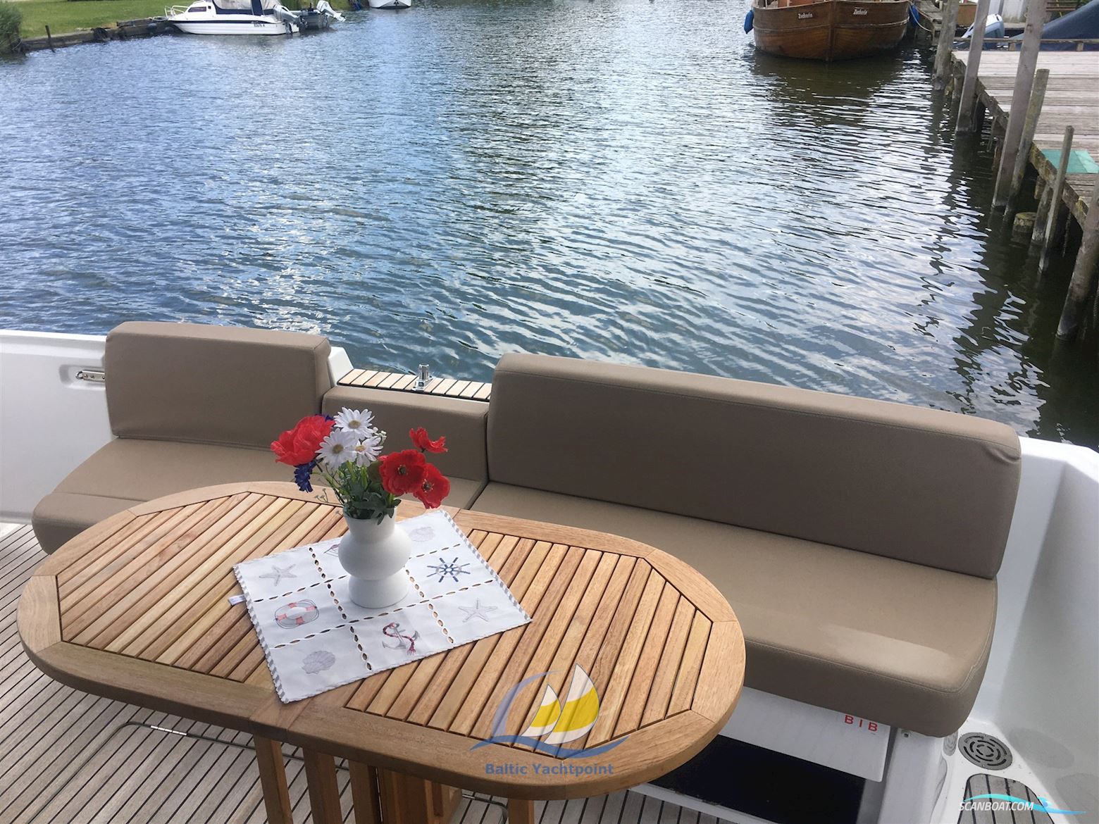 Jeanneau Velasco 43F