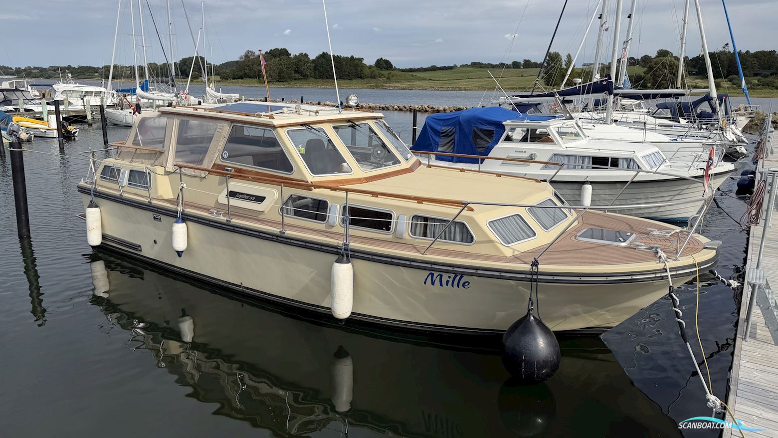 Jupiter 33 Motorboot 1977, mit Volvo Penta Kamd300-A motor, Dänemark