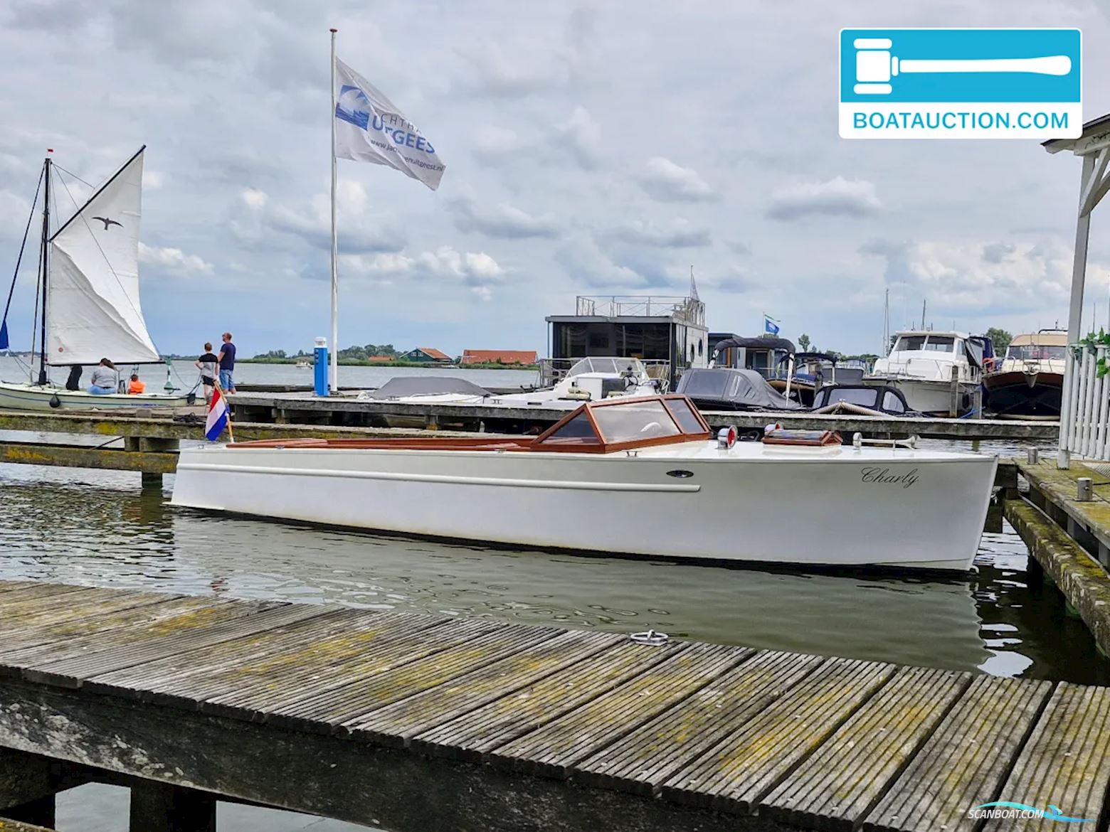 Klassieke Autoboot Motorboot 1924, mit Lomatec motor, Niederlande