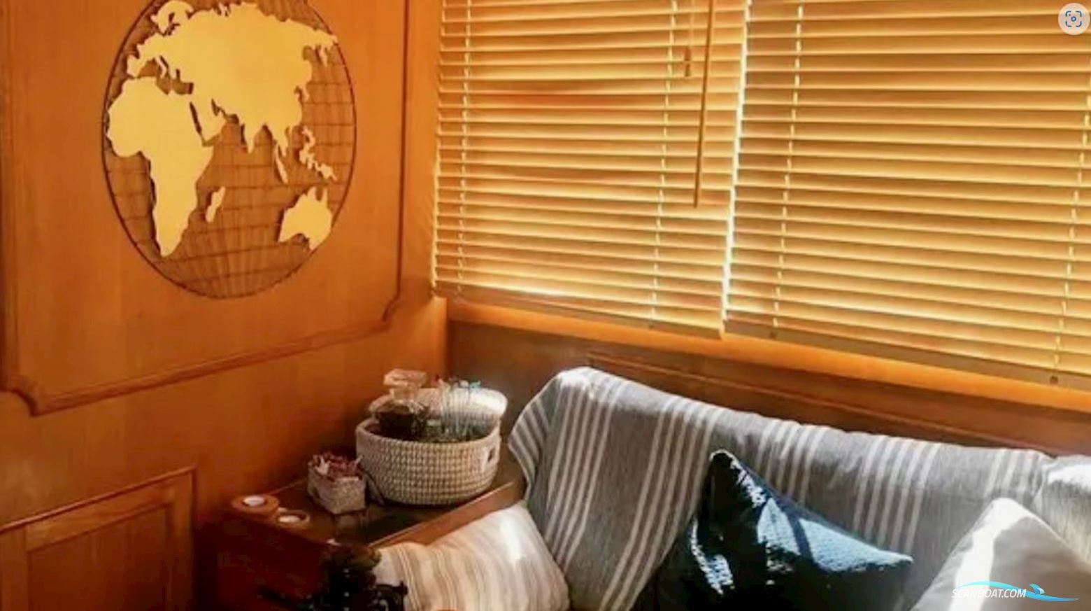 Kong And Halversen HK Island Gypsy 44