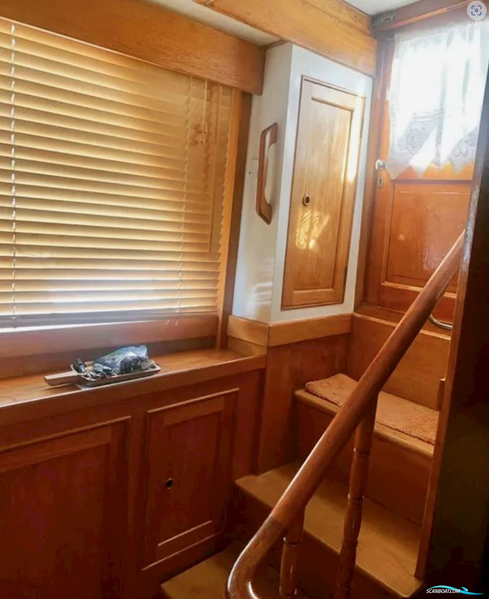 Kong And Halversen HK Island Gypsy 44