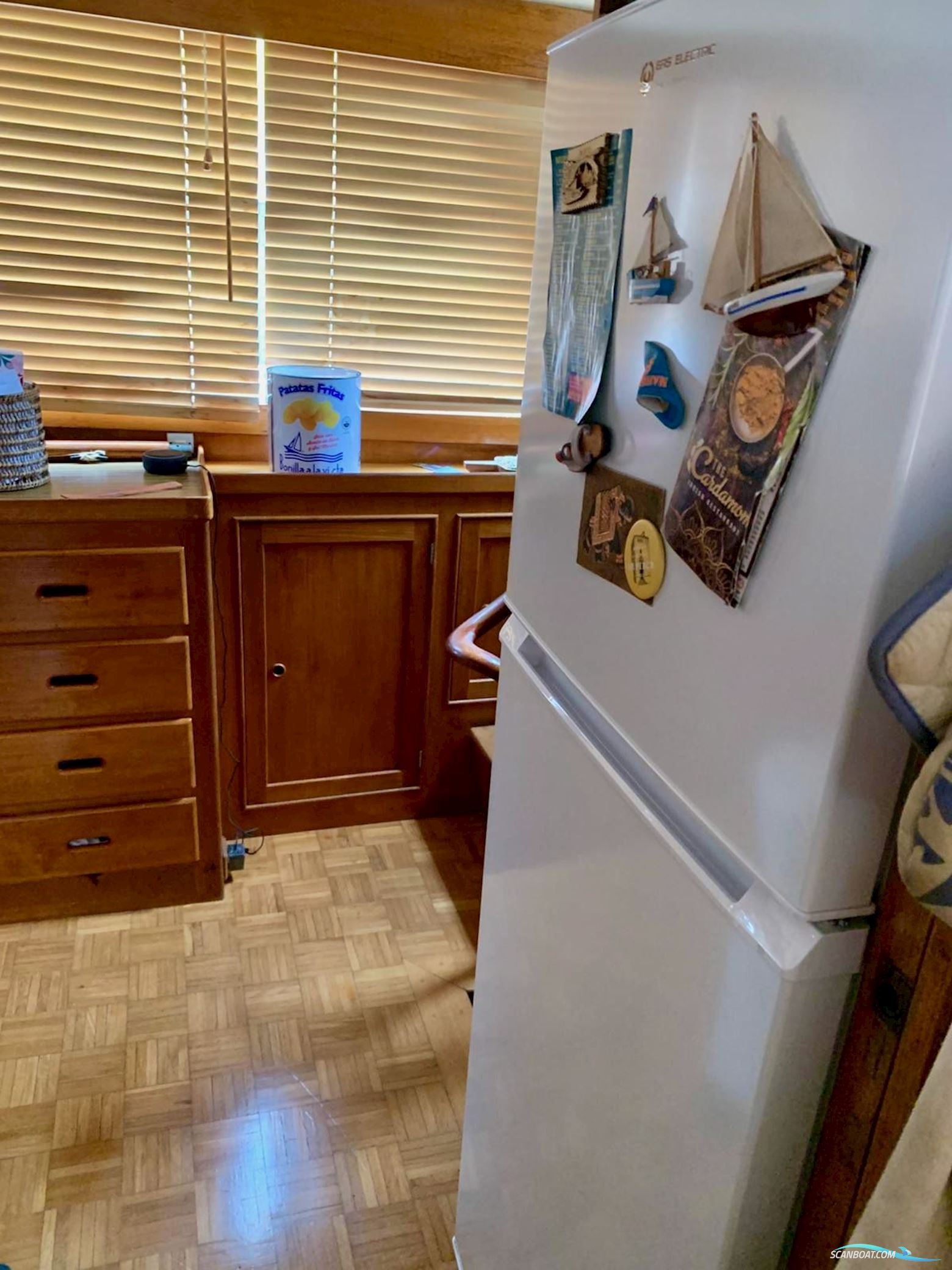 Kong And Halversen HK Island Gypsy 44