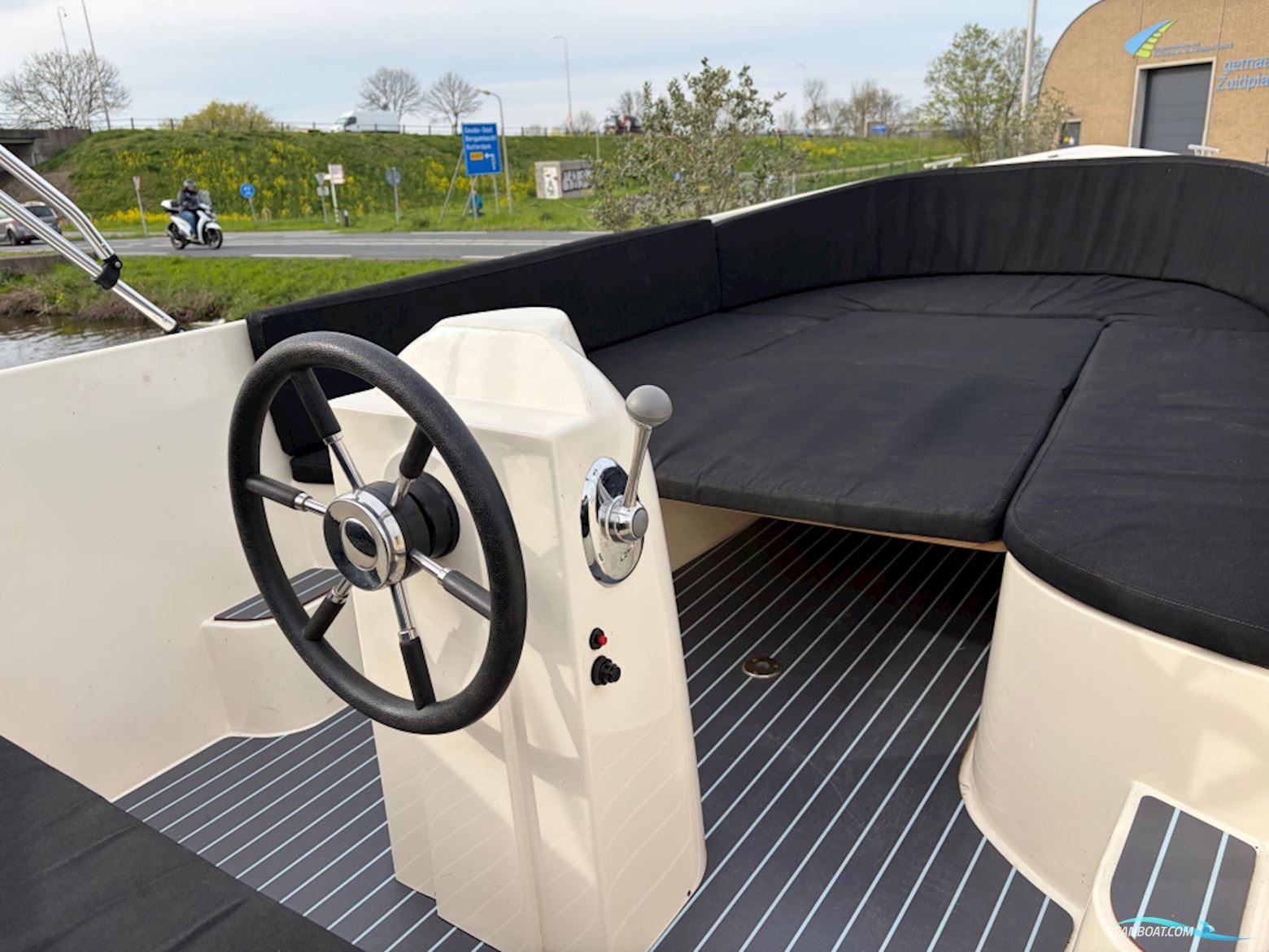 Lago Amore 570 Tender Occasion