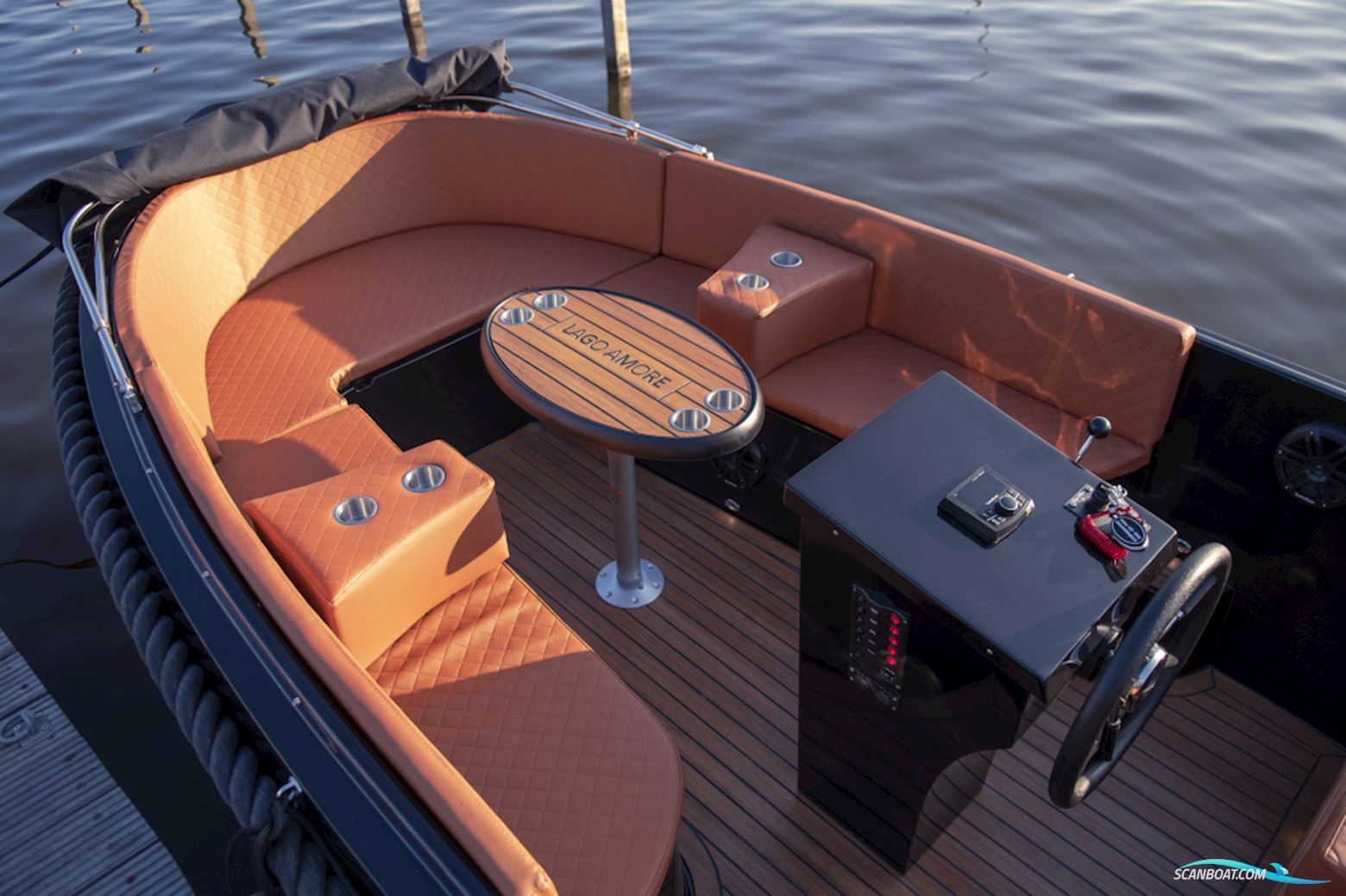 Lago Amore 595 Tender