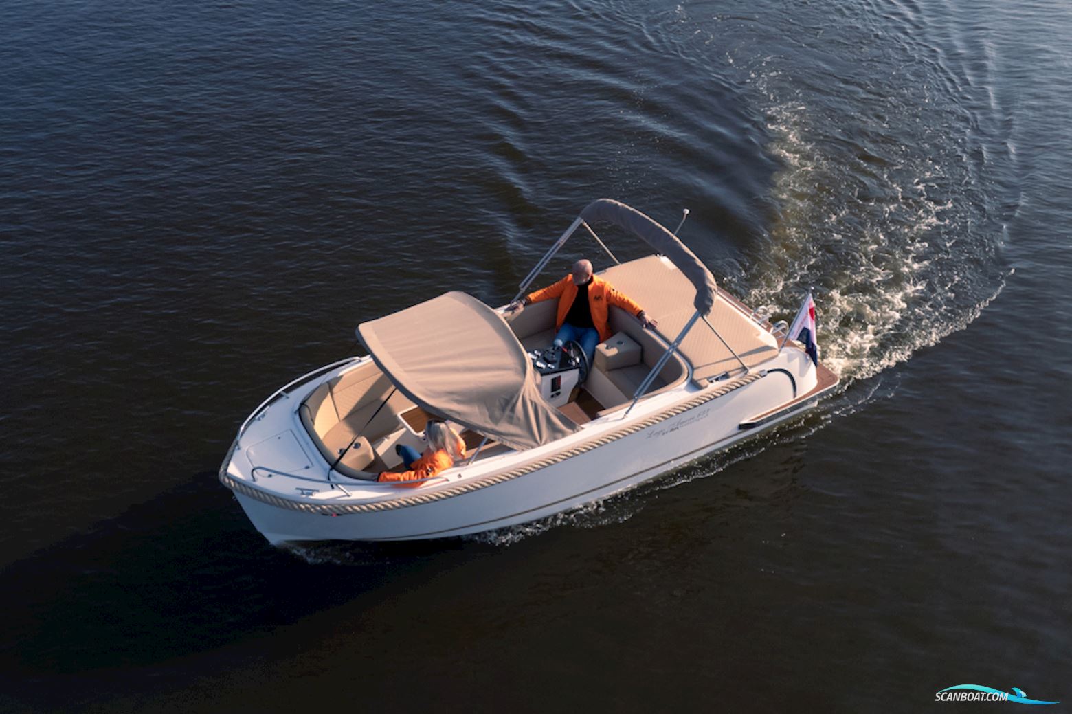 Lago Amore 633 Tender