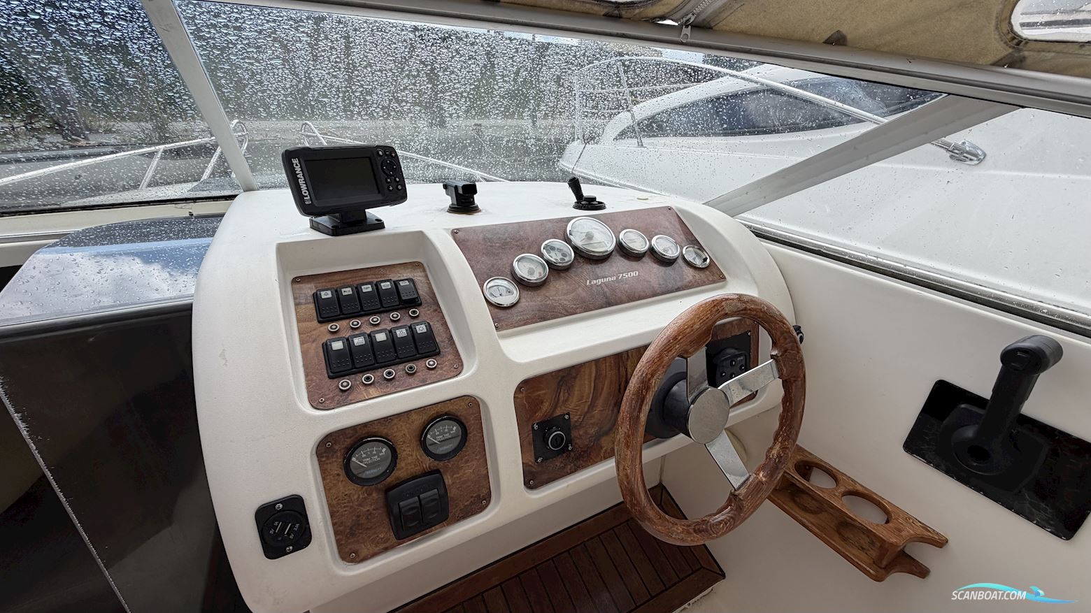 Laguna 7500