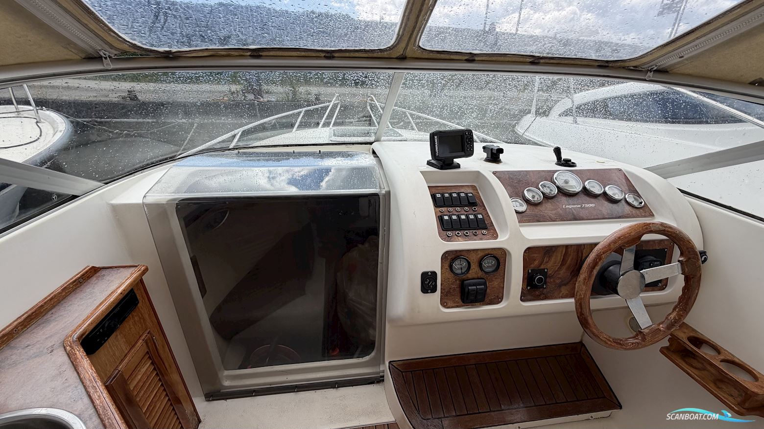 Laguna 7500